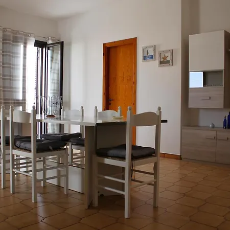 Apartment Giu Al Mar -