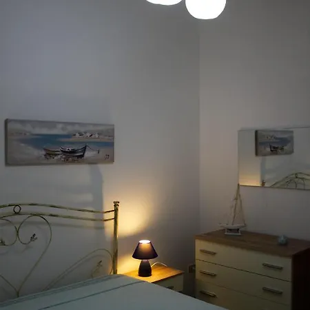 Apartment Giu Al Mar -